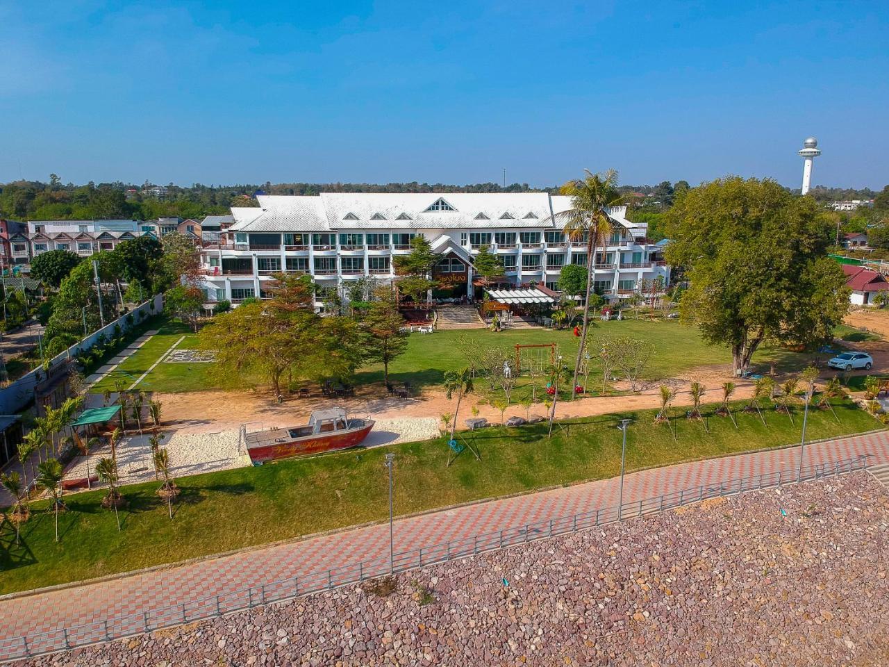 Vieng Khong Hotel Mukdahan Buitenkant foto