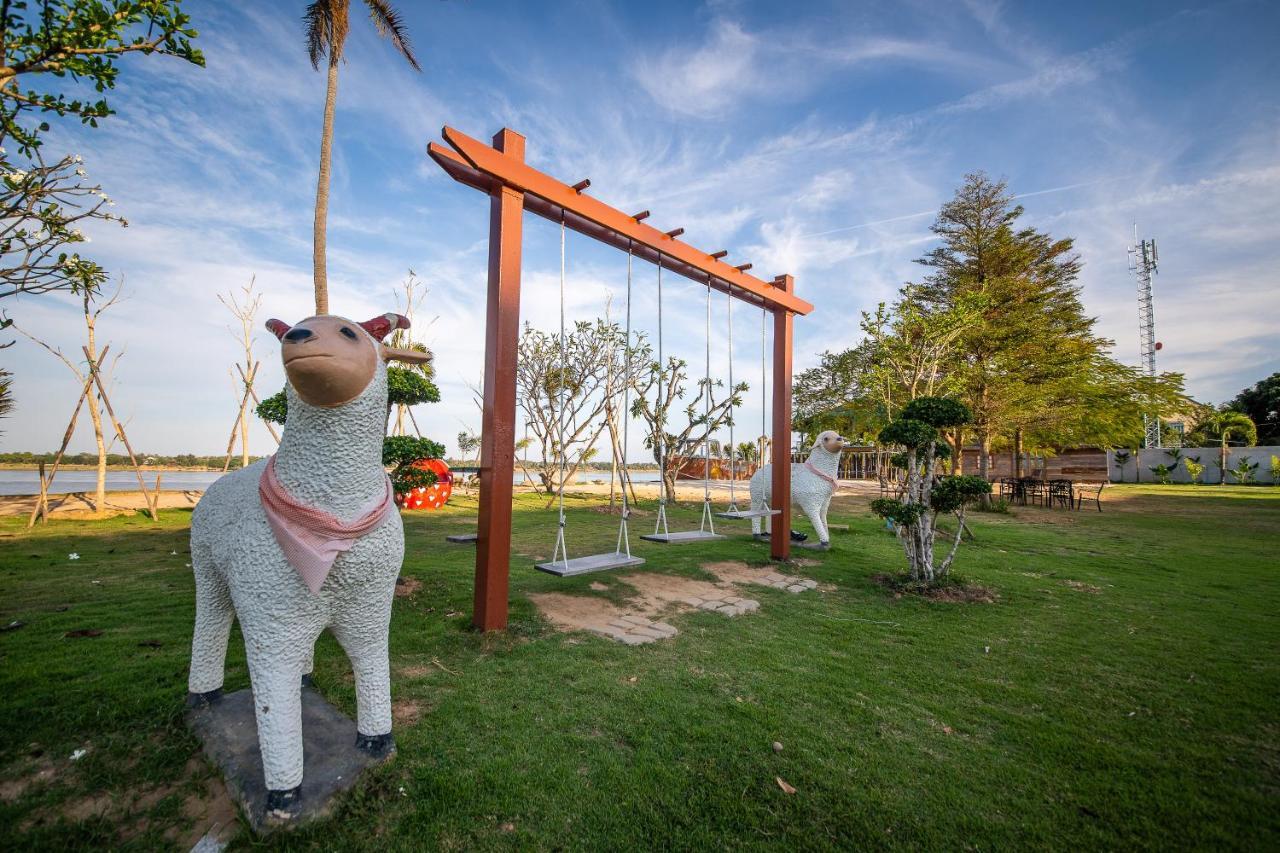 Vieng Khong Hotel Mukdahan Buitenkant foto