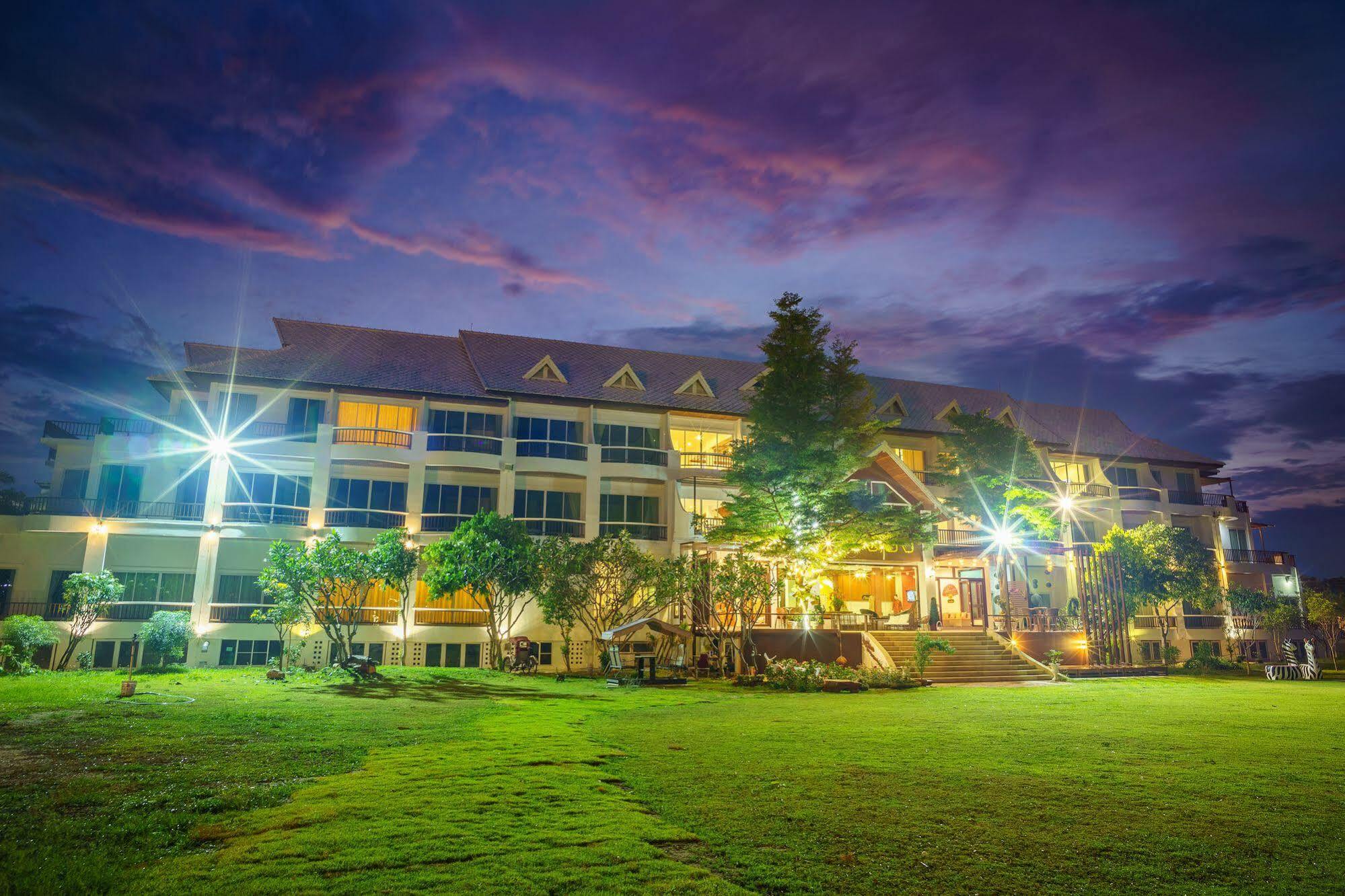 Vieng Khong Hotel Mukdahan Buitenkant foto