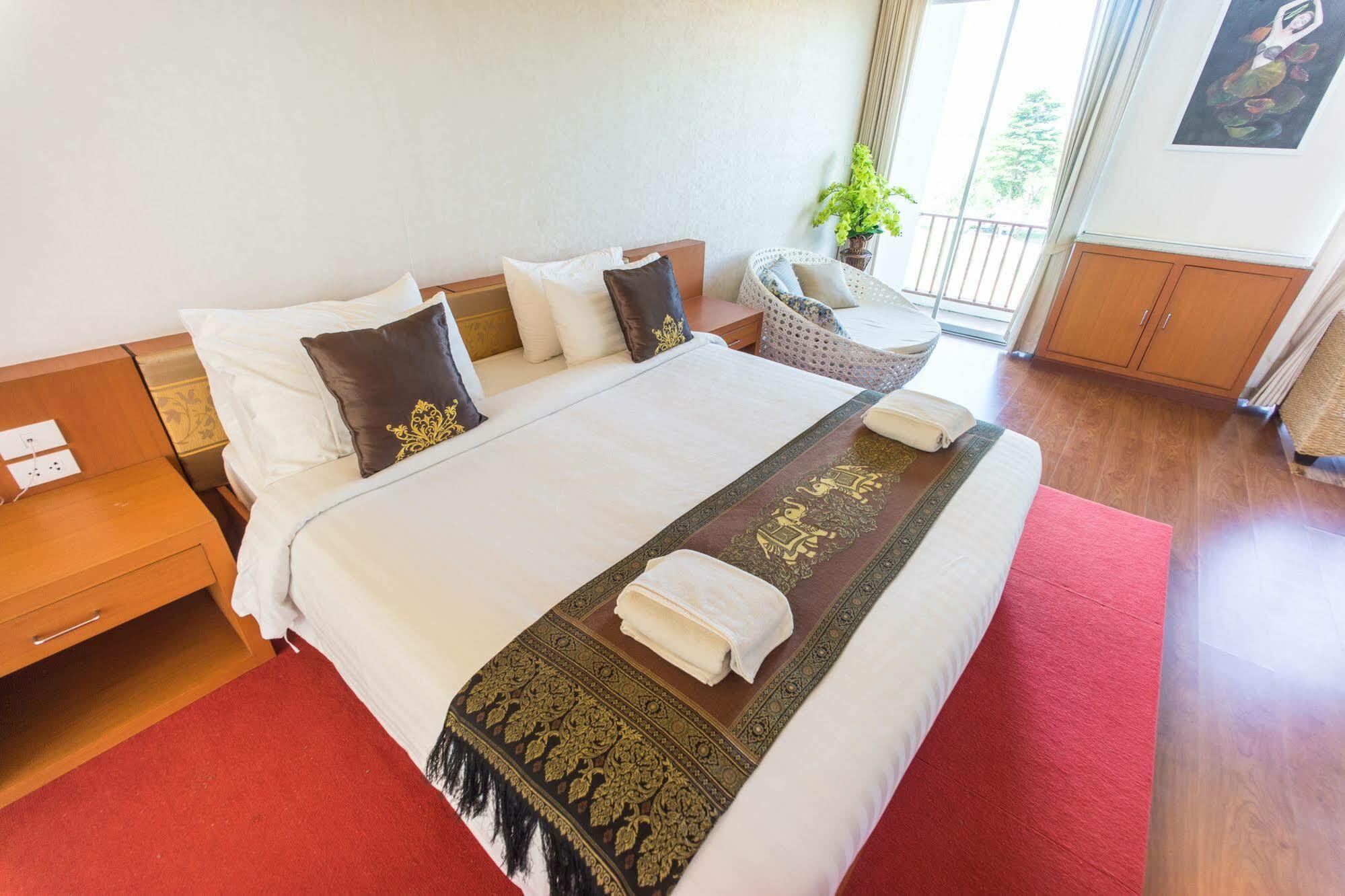 Vieng Khong Hotel Mukdahan Buitenkant foto